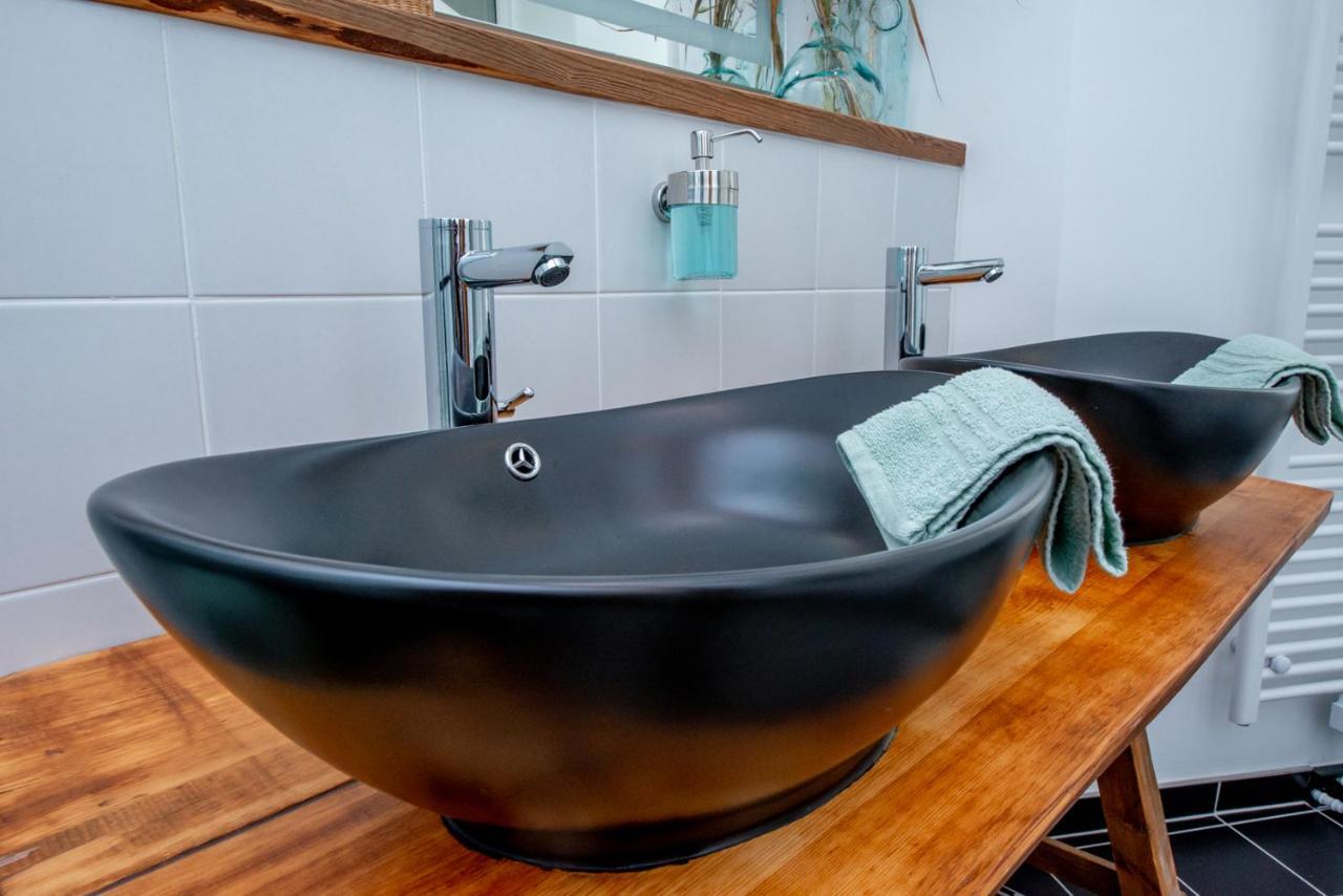 Apartment Kronprinz Zentral Mit Infrarot-Sauna ไอเซนัค ภายนอก รูปภาพ