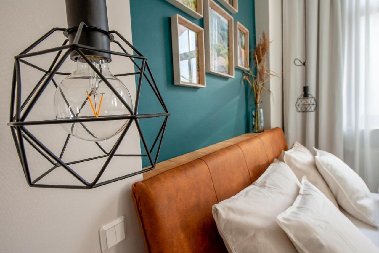 Apartment Kronprinz Zentral Mit Infrarot-Sauna ไอเซนัค ภายนอก รูปภาพ